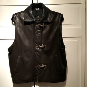 Andrew Marc Additions Vintage 90s black leather vest zip up & metal clasp size M